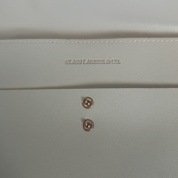 Glass Ladder & Co | Megan Vegan Leather Portfolio Clutch - Picture 3 of 4